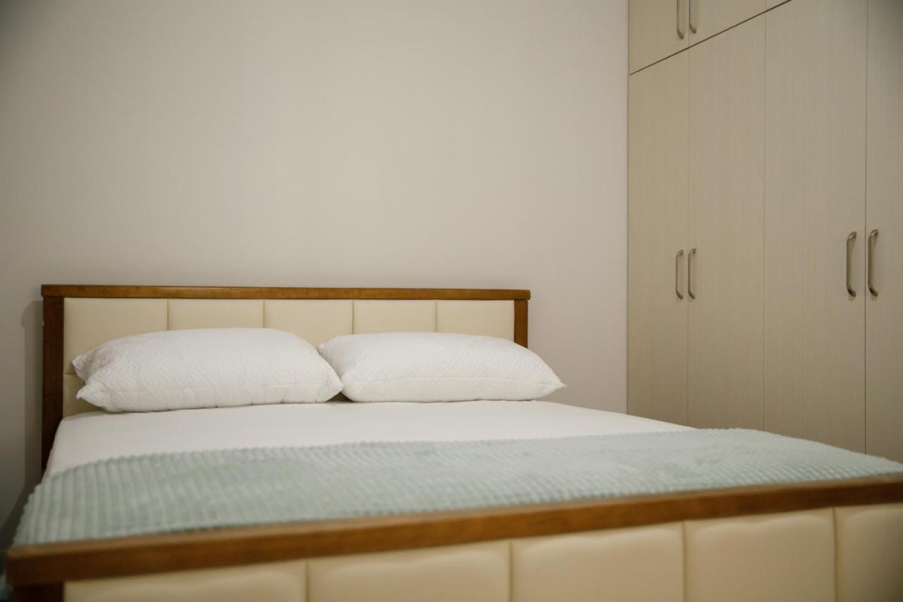Logli Apartments Gjirokastër Esterno foto